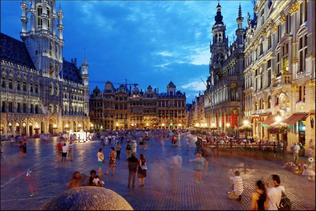 En Plein Coeur De Bruxelles. Superbe Duplex.A Voir! Exterior photo